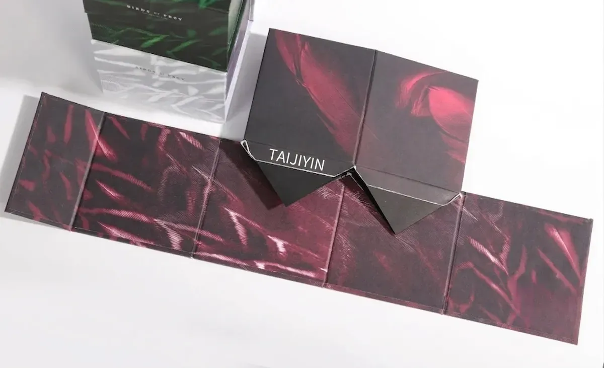 折叠魔方精装盒扁平展开状态细节